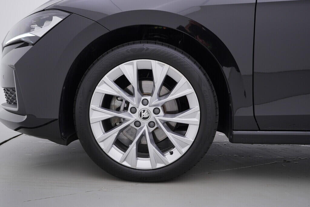 OV190V09420_44.webp_SUPERB Selection 2.0 TDI 110 kW automat, DPH