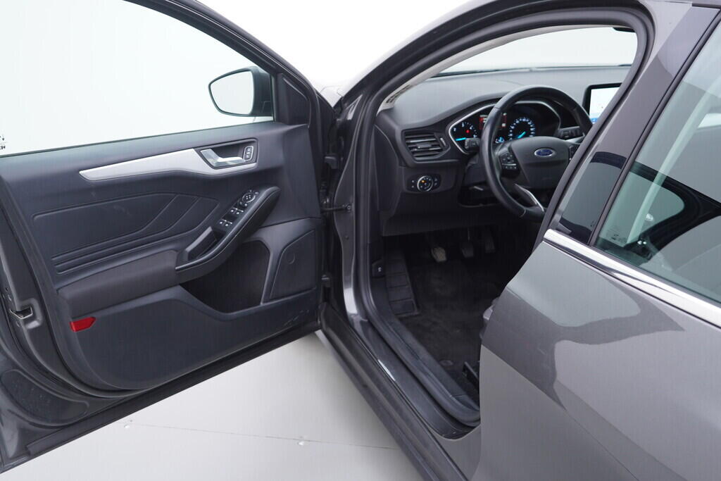 OV190V09428_18.webp_FOCUS Connected 1.5  88 kW automat, DPH