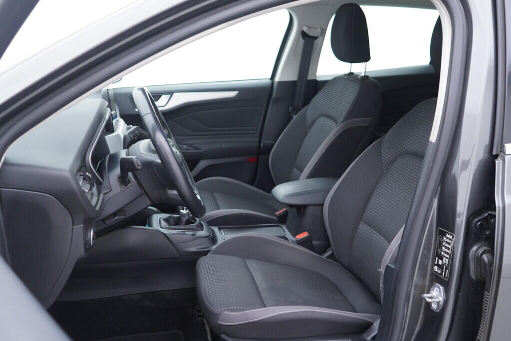 OV190V09428_22.webp_FOCUS Connected 1.5  88 kW automat, DPH