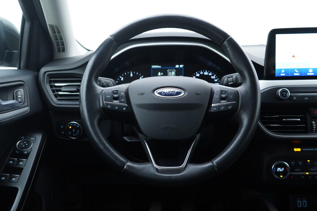 OV190V09428_27.webp_FOCUS Connected 1.5  88 kW automat, DPH