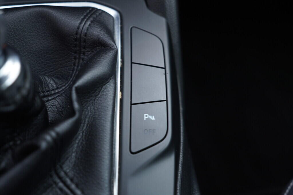 OV190V09428_39.webp_FOCUS Connected 1.5  88 kW automat, DPH