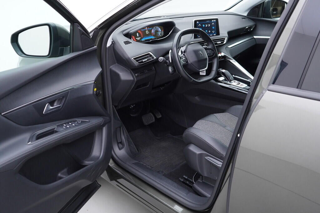 OV190V09435_18.webp_3008 Allure 1.5  96 kW automat