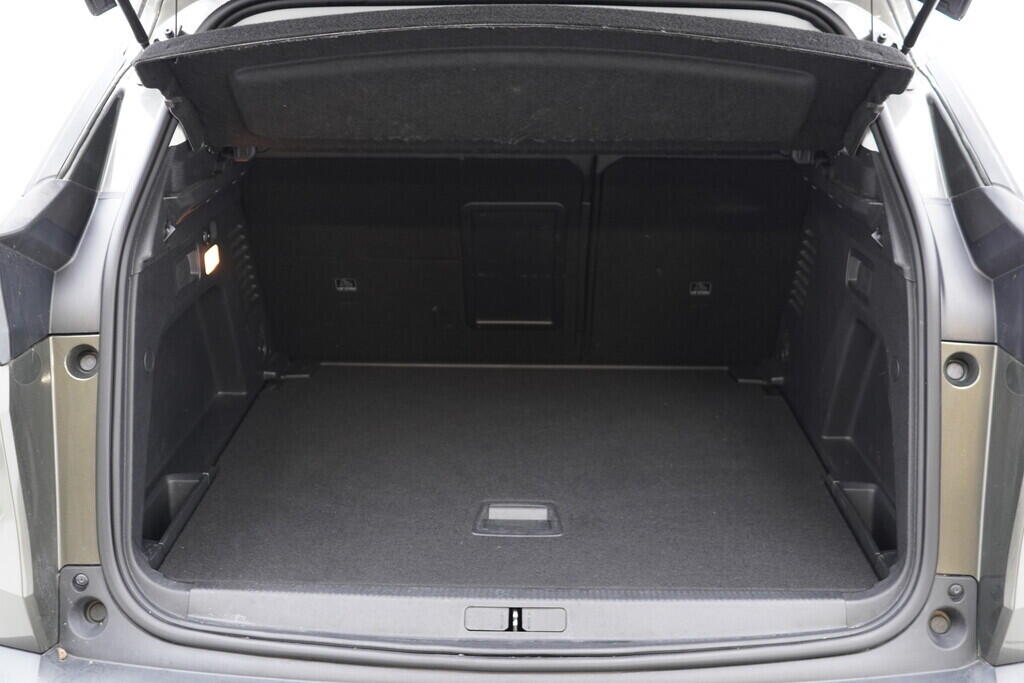 OV190V09435_44.webp_3008 Allure 1.5  96 kW automat