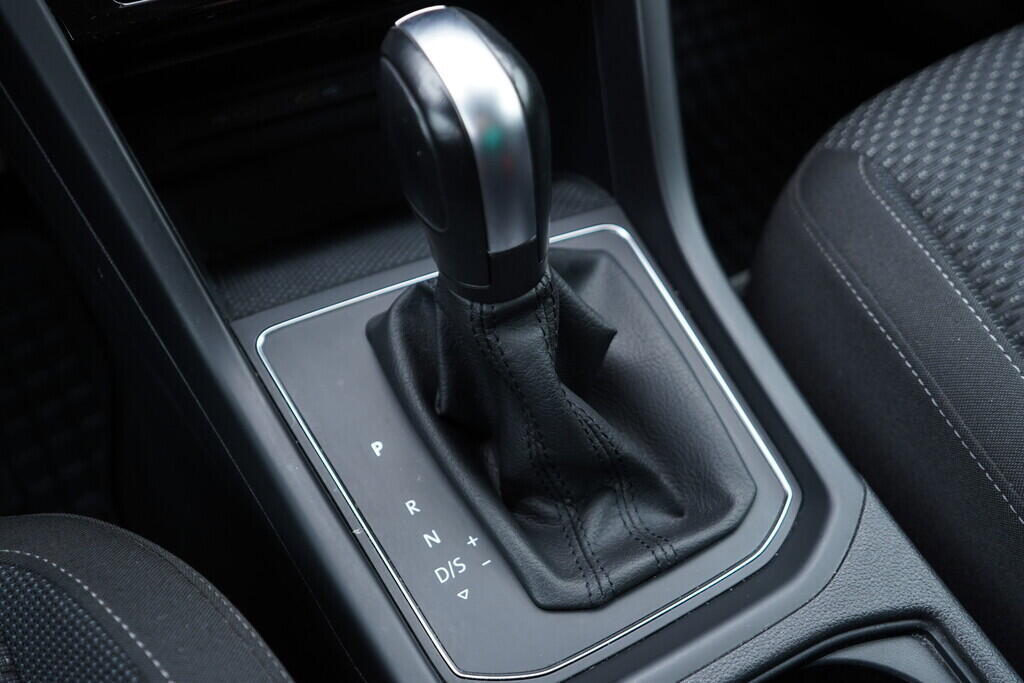 OV190V09437_32.webp_TOURAN Trendline 1.5 TSI 110 kW automat