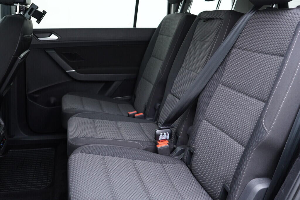 OV190V09437_34.webp_TOURAN Trendline 1.5 TSI 110 kW automat