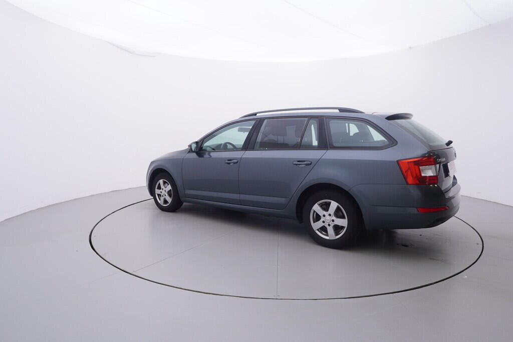 OV190V09438_12.webp_OCTAVIA Ambition Plus 2.0 TDI 81 kW manuál