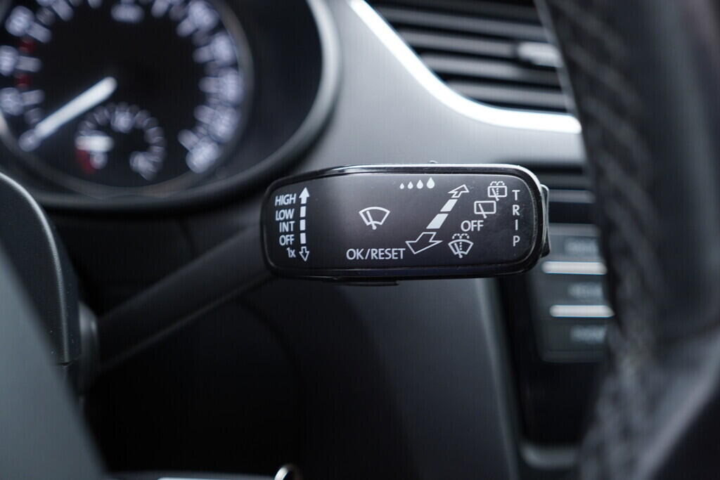 OV190V09438_25.webp_OCTAVIA Ambition Plus 2.0 TDI 81 kW manuál