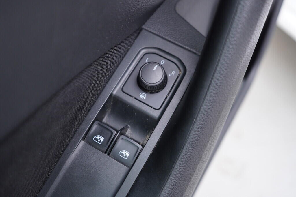 OV190V09440_20.webp_SCALA Ambition 1.5 TSI 110 kW manuál, DPH