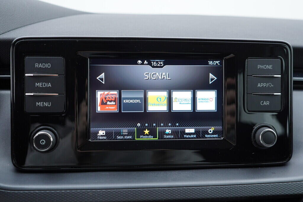 OV190V09440_26.webp_SCALA Ambition 1.5 TSI 110 kW manuál, DPH