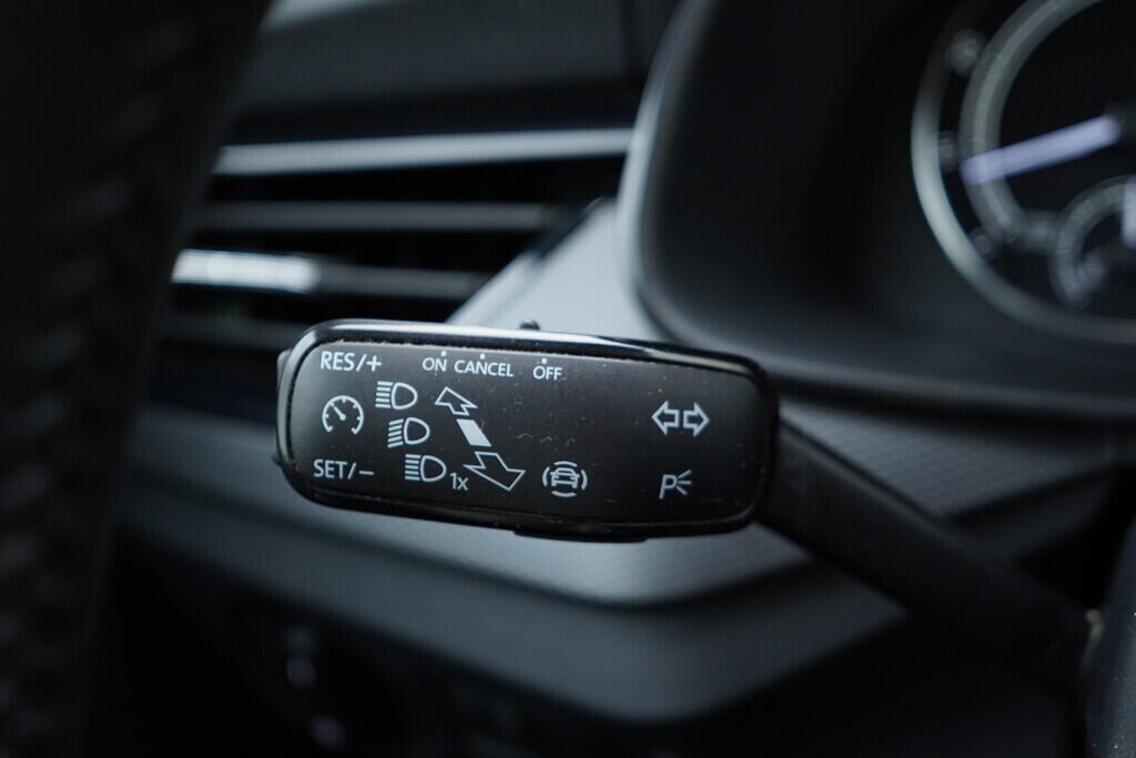 OV190V09440_36.webp_SCALA Ambition 1.5 TSI 110 kW manuál, DPH