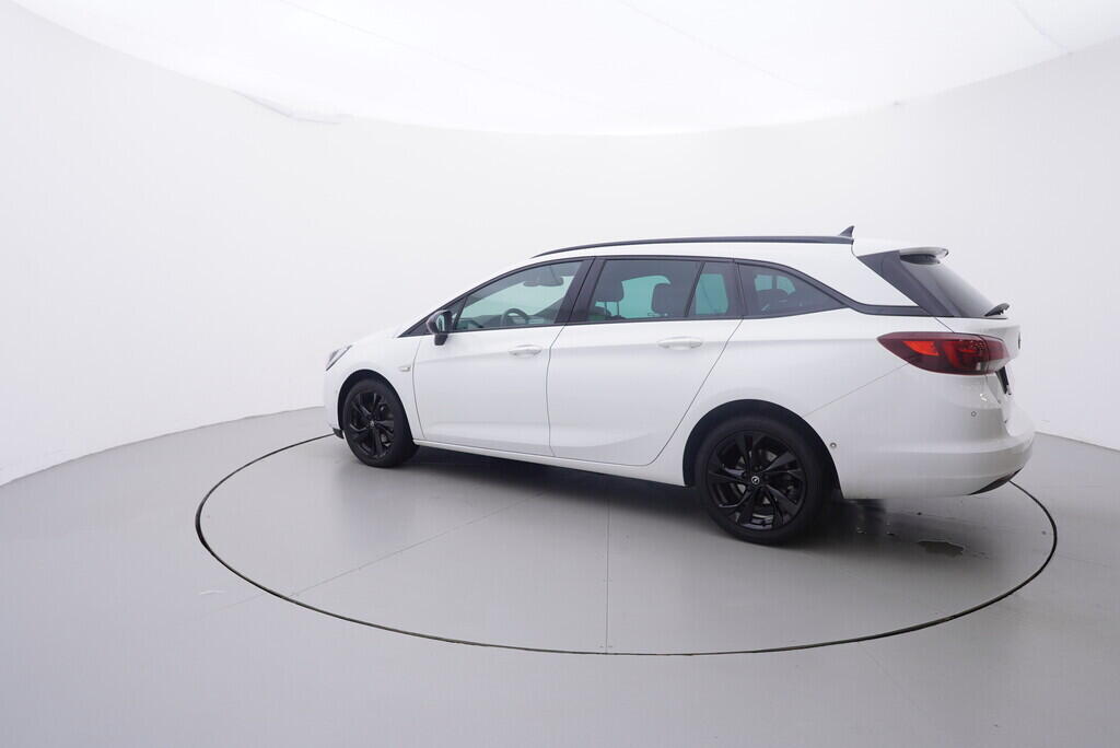 OV190V09441_12.webp_ASTRA Ultimate 1.2 LIH 107 kW manuál, DPH