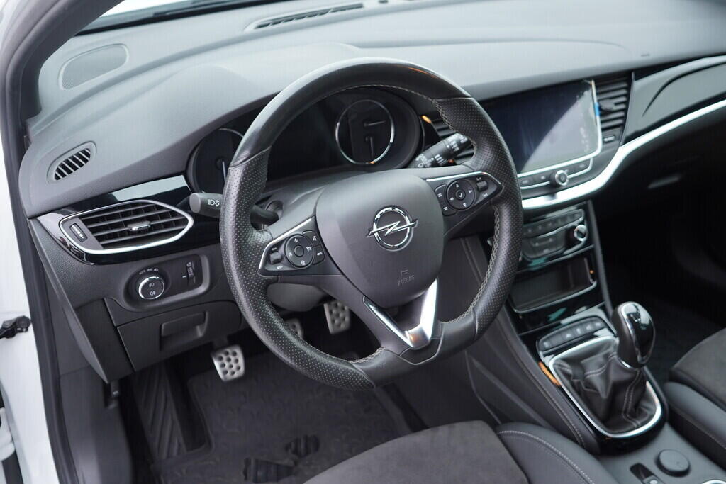 OV190V09441_22.webp_ASTRA Ultimate 1.2 LIH 107 kW manuál, DPH