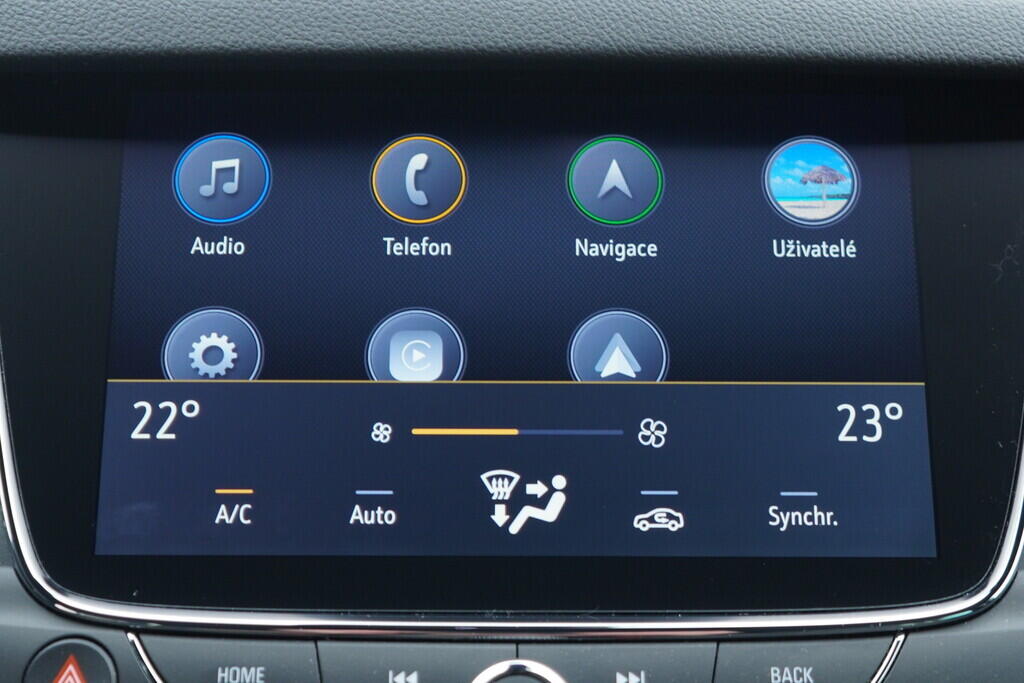 OV190V09441_32.webp_ASTRA Ultimate 1.2 LIH 107 kW manuál, DPH