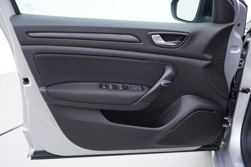 OV190V09442_19.webp_MÉGANE Limited 1.3  103 kW automat, DPH