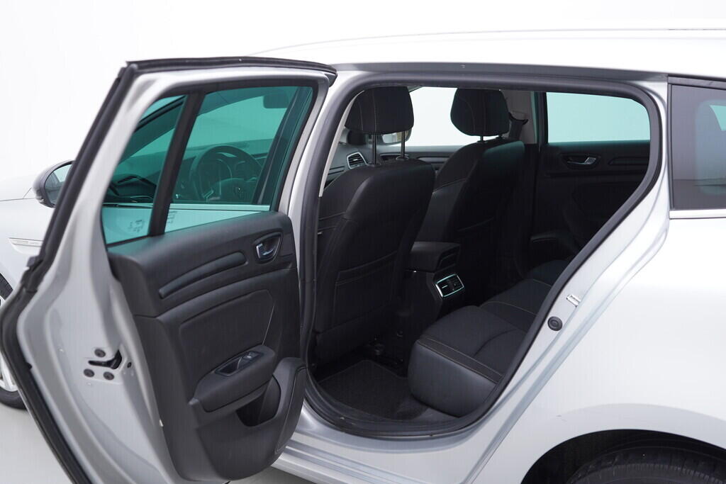 OV190V09442_34.webp_MÉGANE Limited 1.3  103 kW automat, DPH