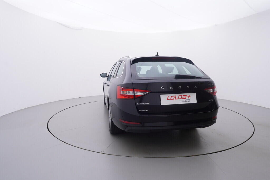 OV190V09446_13.webp_SUPERB Style 2.0 TDI 147 kW automat, DPH