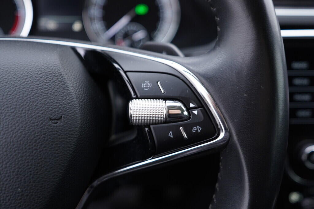 OV190V09446_27.webp_SUPERB Style 2.0 TDI 147 kW automat, DPH