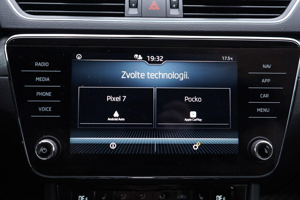 OV190V09446_30.webp_SUPERB Style 2.0 TDI 147 kW automat, DPH