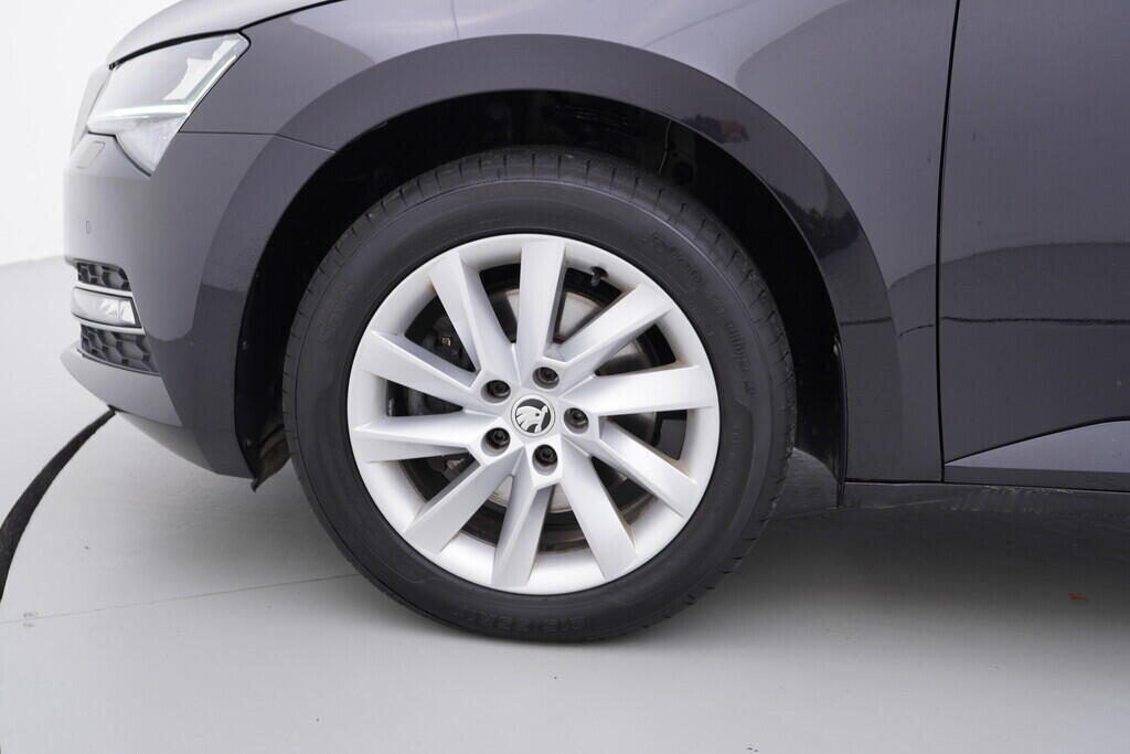 OV190V09446_42.webp_SUPERB Style 2.0 TDI 147 kW automat, DPH