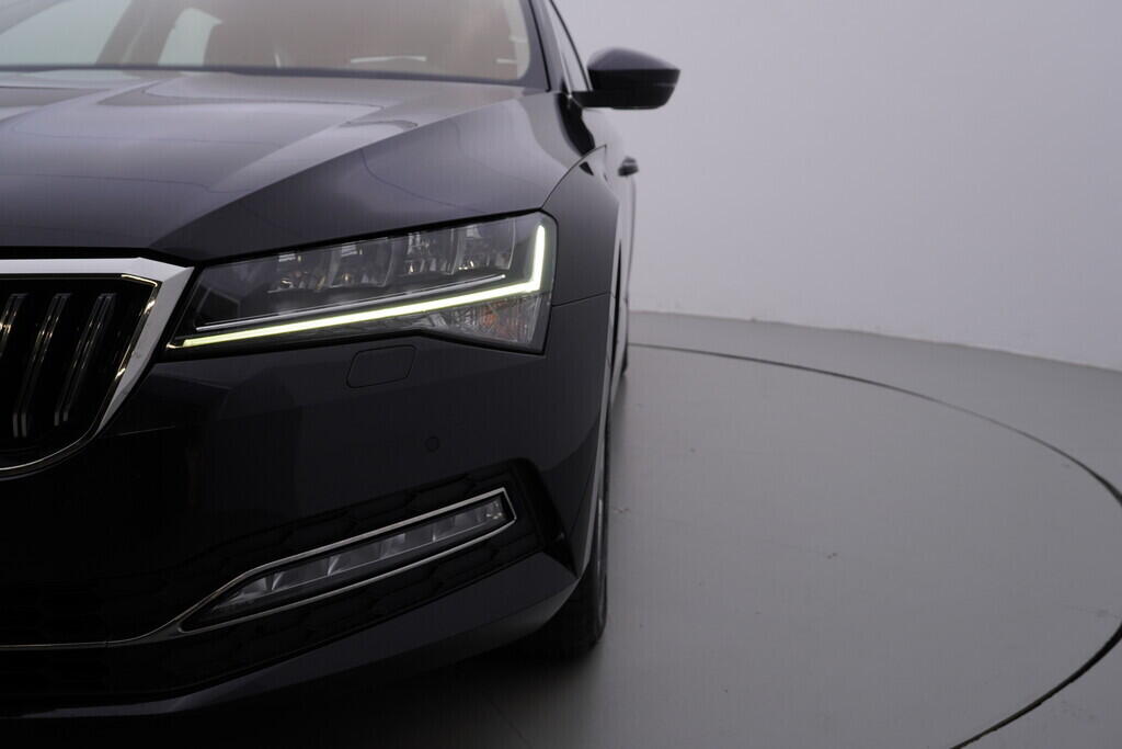 OV190V09446_44.webp_SUPERB Style 2.0 TDI 147 kW automat, DPH