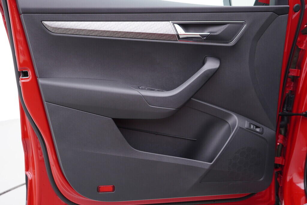 OV190V09448_19.webp_KAROQ Selection 1.5 TSI 110 kW automat, DPH