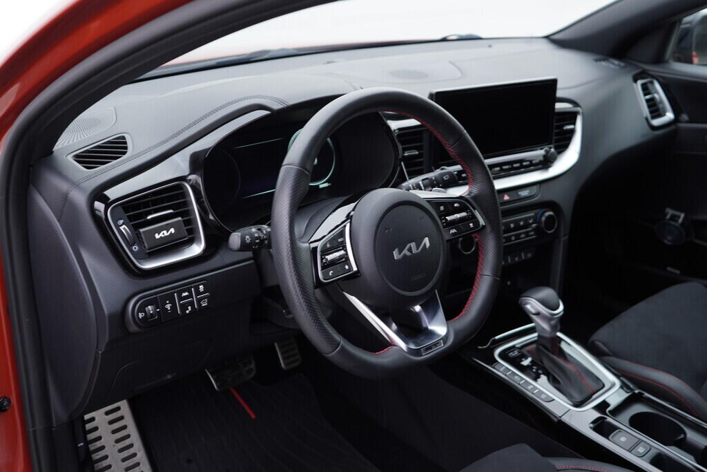 OV190V09455_23.webp_PRO_CEED GT 1.6 TGDI 150 kW automat