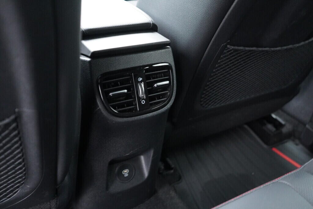 OV190V09455_38.webp_PRO_CEED GT 1.6 TGDI 150 kW automat