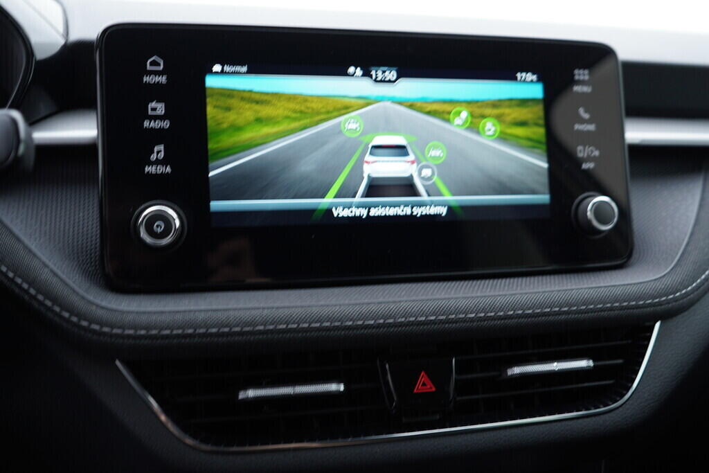 OV190V09456_30.webp_FABIA Top Selection 1.0 TSI 70 kW manuál, DPH