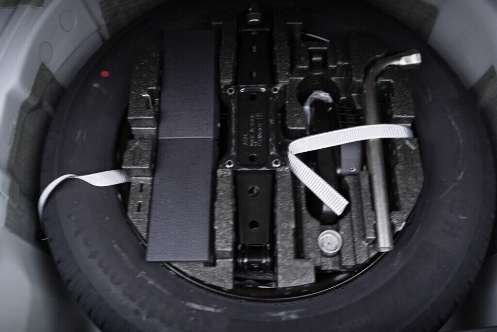 OV190V09456_37.webp_FABIA Top Selection 1.0 TSI 70 kW manuál, DPH