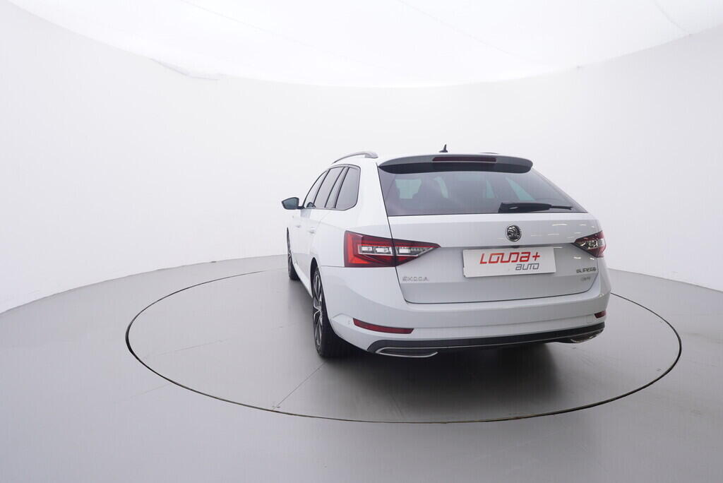 OV190V09457_13.webp_SUPERB Sport 2.0 TDI 140 kW automat
