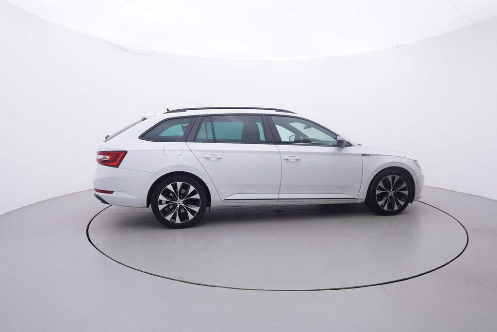 OV190V09457_15.webp_SUPERB Sport 2.0 TDI 140 kW automat
