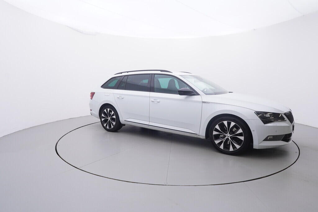 OV190V09457_16.webp_SUPERB Sport 2.0 TDI 140 kW automat