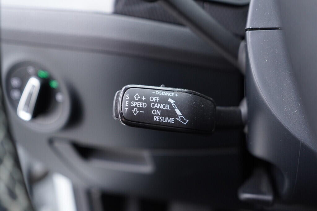 OV190V09457_26.webp_SUPERB Sport 2.0 TDI 140 kW automat