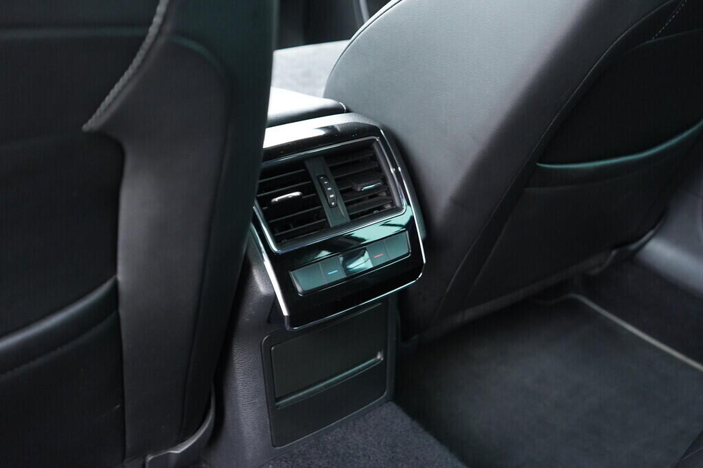 OV190V09457_35.webp_SUPERB Sport 2.0 TDI 140 kW automat