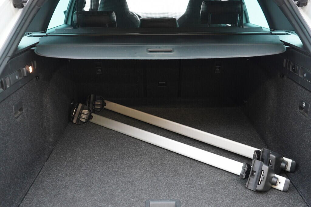 OV190V09457_38.webp_SUPERB Sport 2.0 TDI 140 kW automat