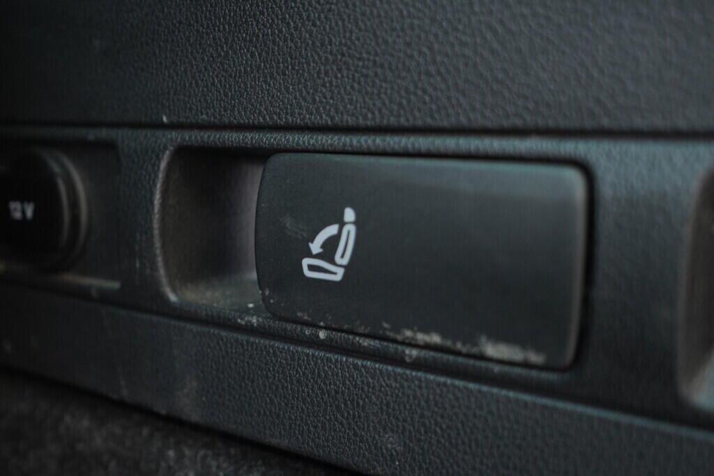 OV190V09457_41.webp_SUPERB Sport 2.0 TDI 140 kW automat