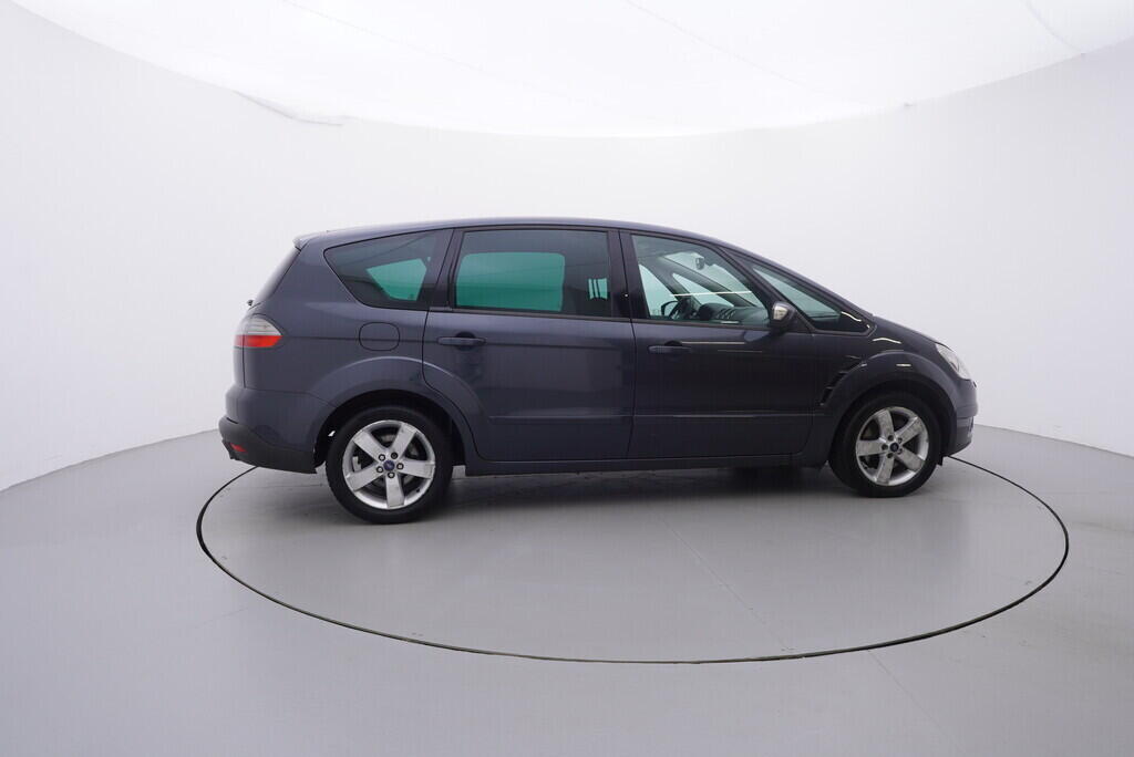 OV190V09458_15.webp_S-MAX Trend 2.5 WA6 162 kW manuál