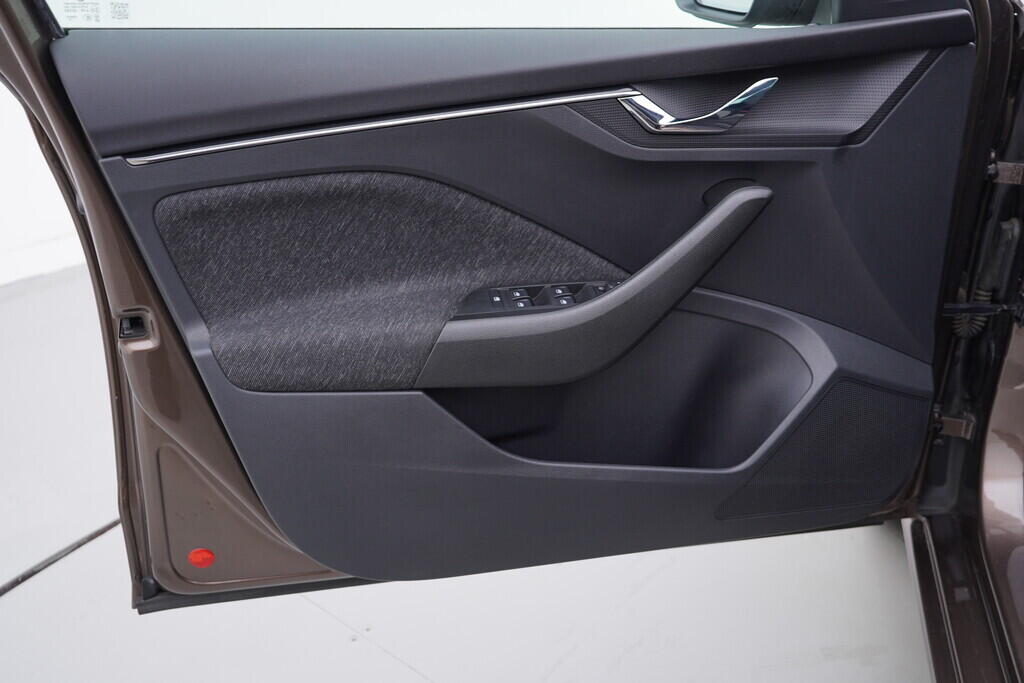 OV190V09459_19.webp_SCALA Style 1.0 TSI 85 kW manuál