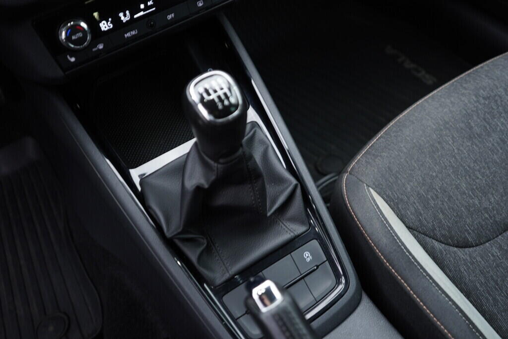 OV190V09459_32.webp_SCALA Style 1.0 TSI 85 kW manuál