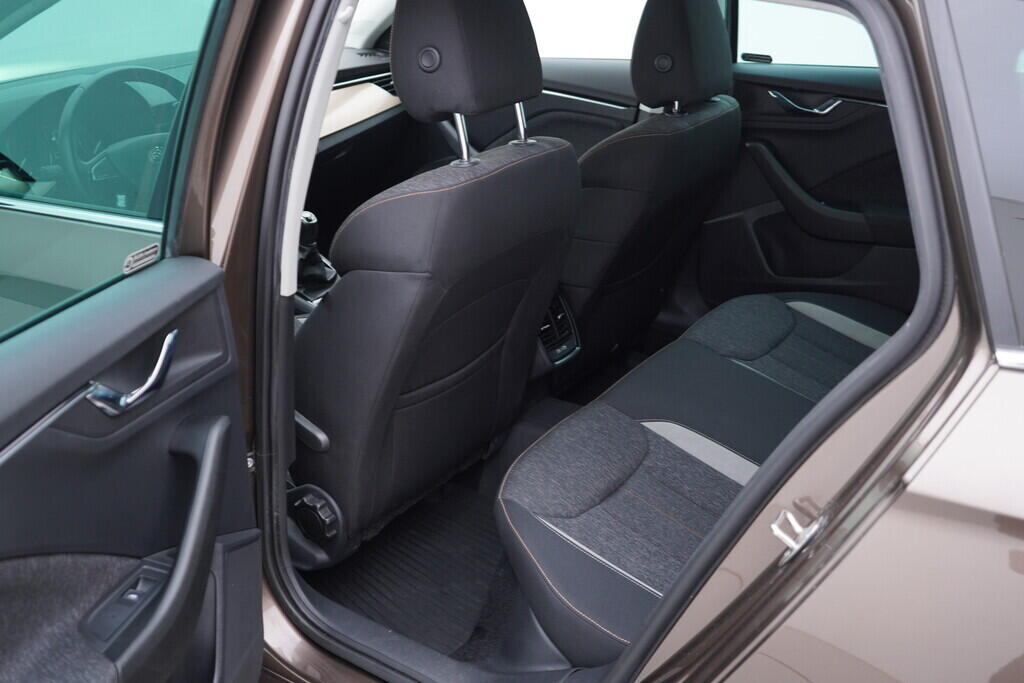 OV190V09459_33.webp_SCALA Style 1.0 TSI 85 kW manuál