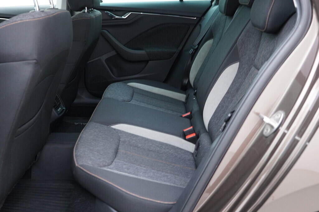 OV190V09459_35.webp_SCALA Style 1.0 TSI 85 kW manuál