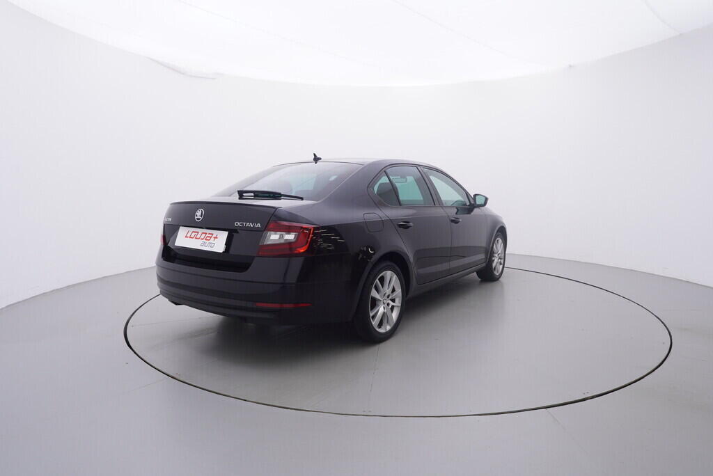 OV190V09463_14.webp_OCTAVIA Style Plus 1.5 TSI 110 kW manuál