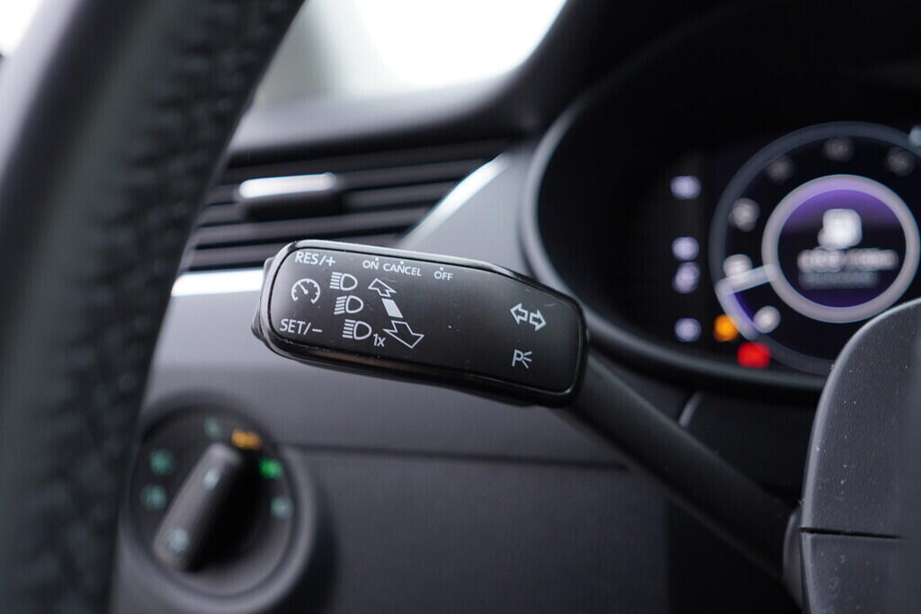 OV190V09463_23.webp_OCTAVIA Style Plus 1.5 TSI 110 kW manuál