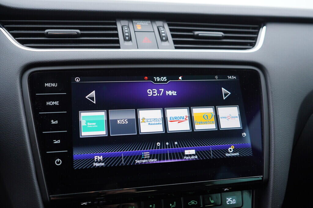 OV190V09463_28.webp_OCTAVIA Style Plus 1.5 TSI 110 kW manuál