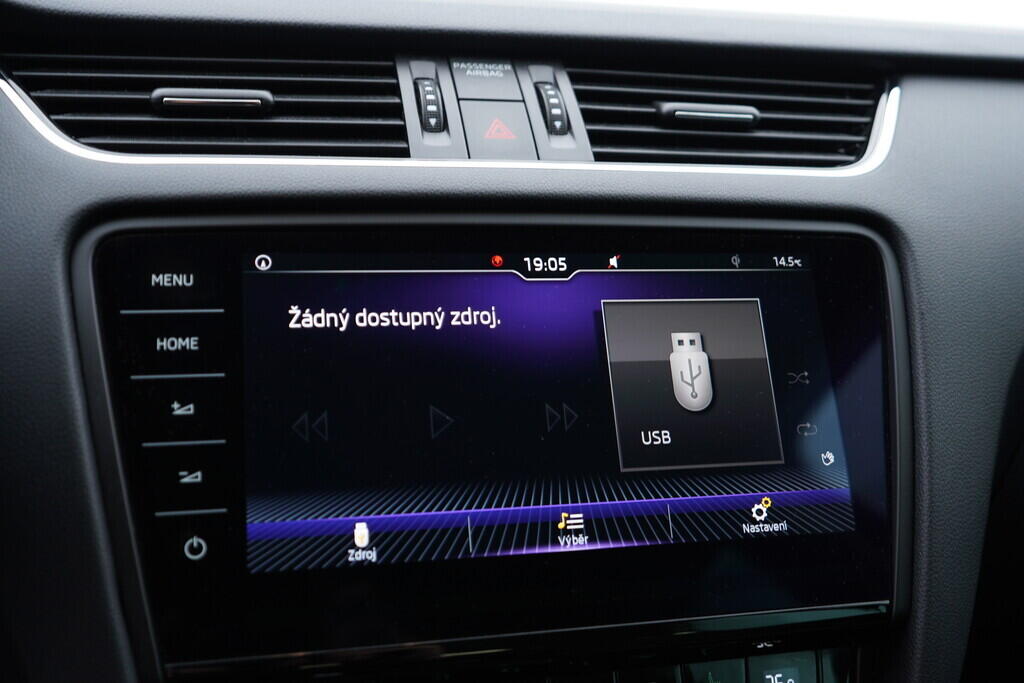 OV190V09463_29.webp_OCTAVIA Style Plus 1.5 TSI 110 kW manuál