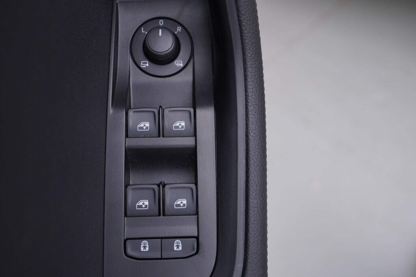 OV190V09469_21.webp_SUPERB Style 2.0 TDI 147 kW automat, DPH