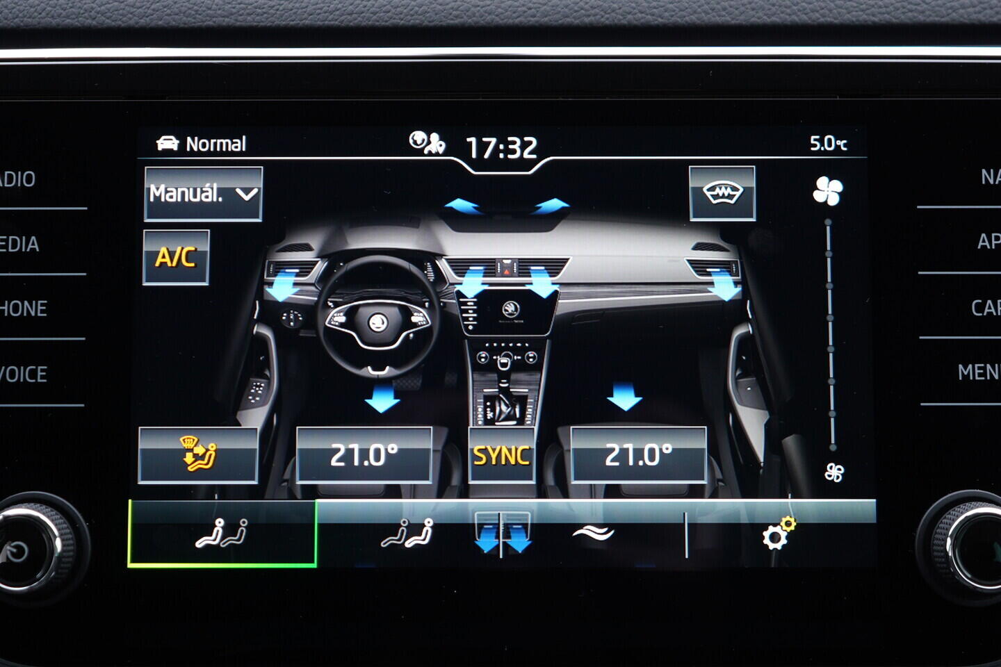 OV190V09469_33.webp_SUPERB Style 2.0 TDI 147 kW automat, DPH