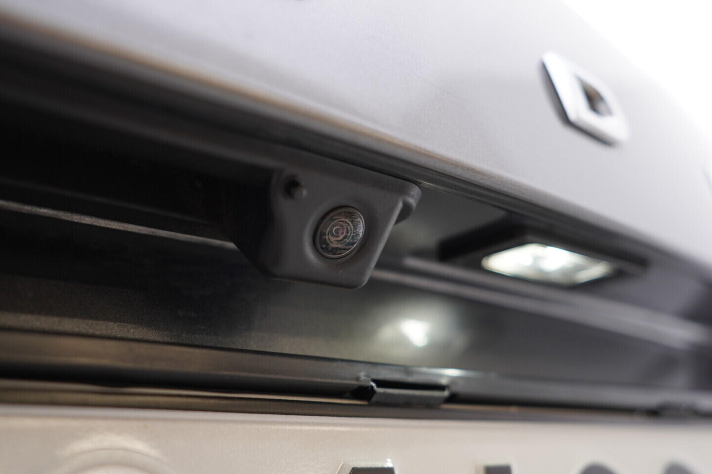 OV190V09469_46.webp_SUPERB Style 2.0 TDI 147 kW automat, DPH