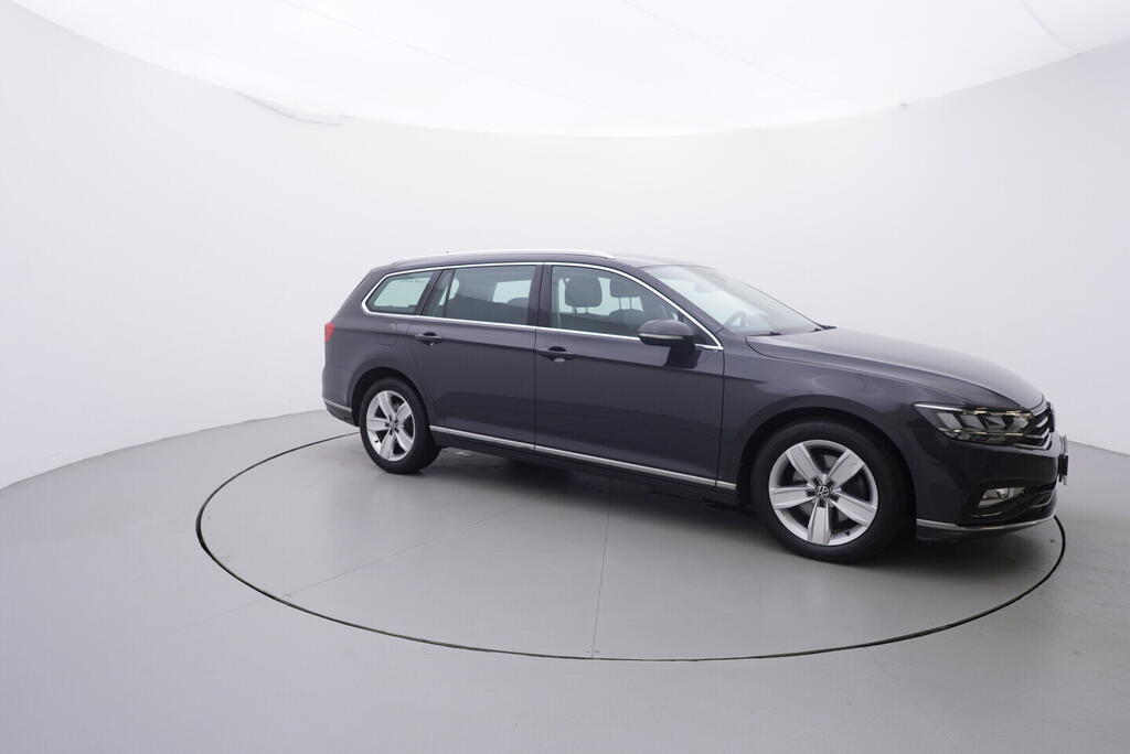 OV190V09475_16.webp_PASSAT Elegance 2.0 TDI 110 kW automat