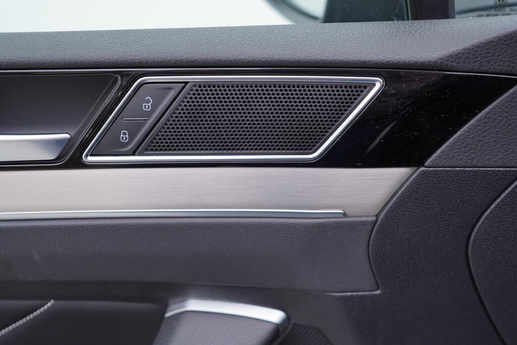 OV190V09475_22.webp_PASSAT Elegance 2.0 TDI 110 kW automat